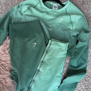 BRAND NEW Gymshsrk Workout set